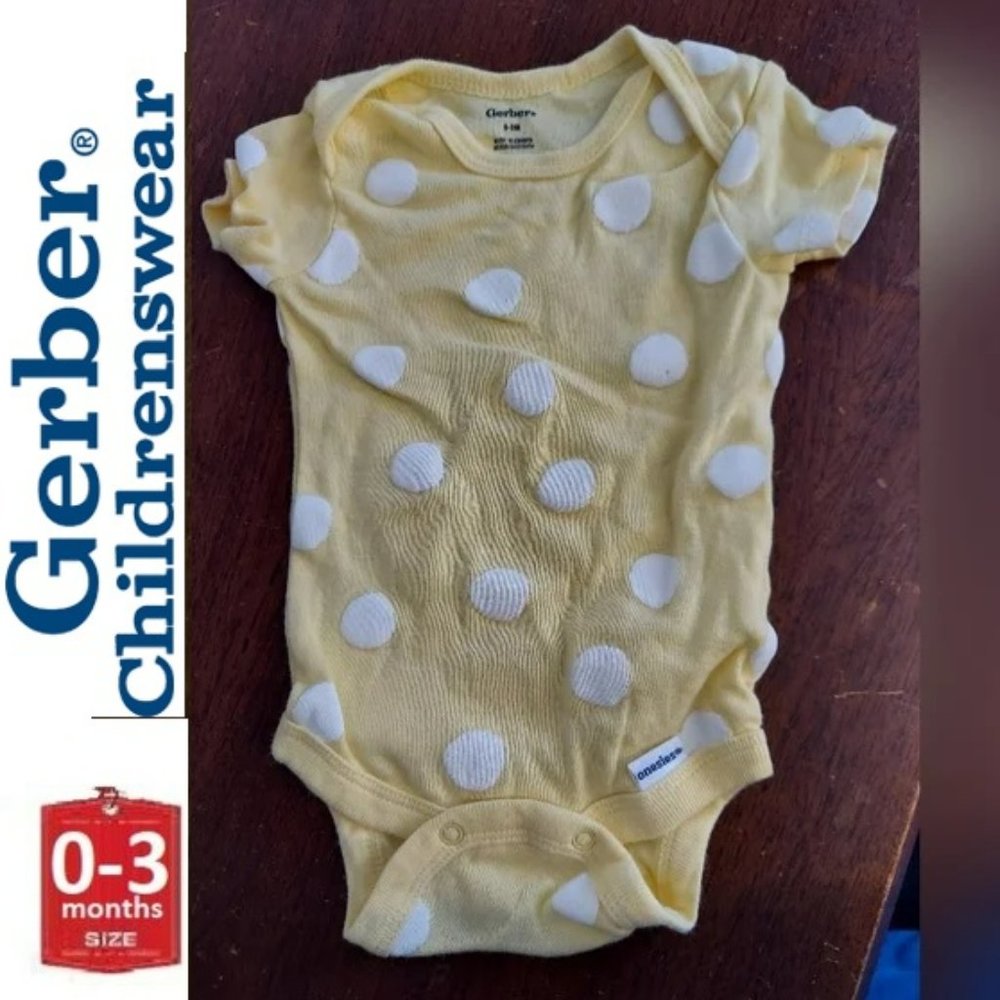 🎁10/$25- Gerber polka dot onesie, yellow, 0-3 months